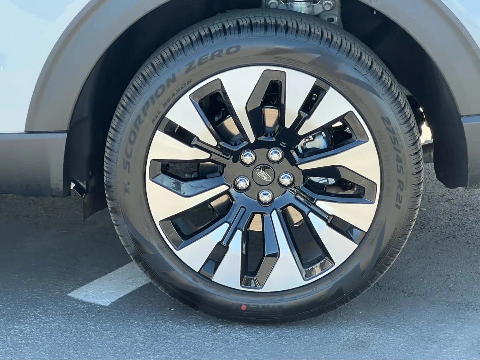 New 2026 Space White Metallic Ford Platinum™ image 14