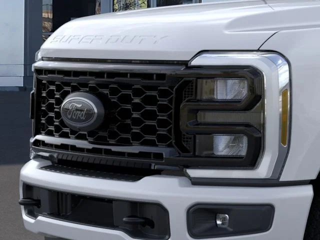 New 2026 Oxford White Ford Lariat image 17