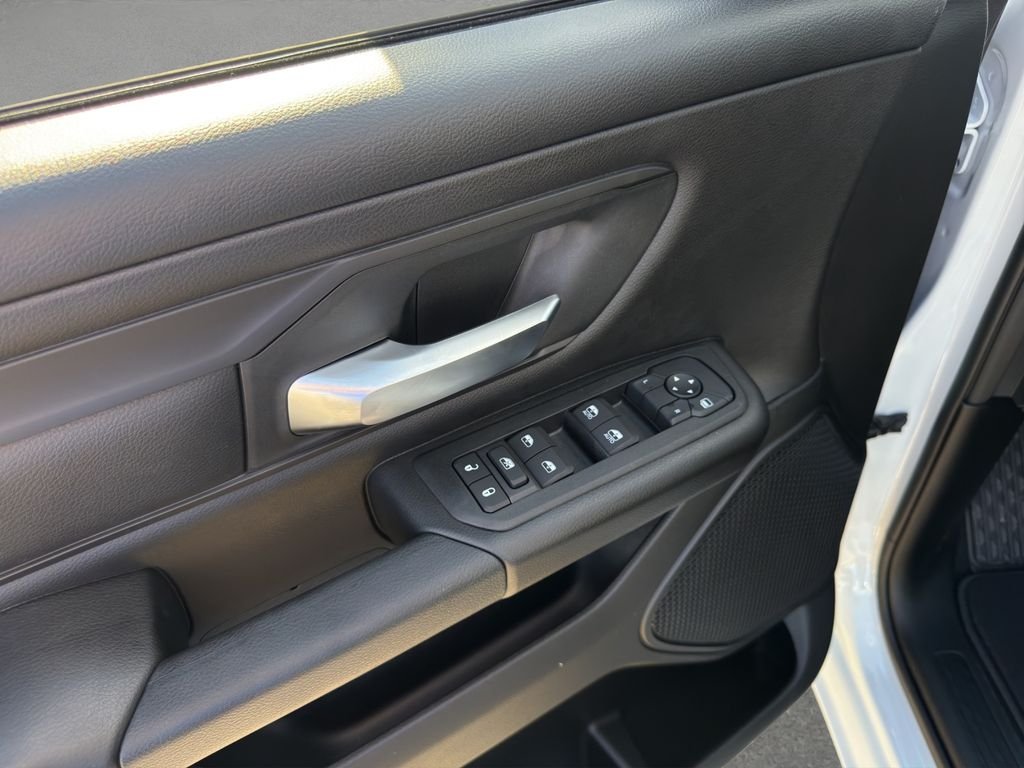 2026 RAM 1500 Tradesman - Photo 12