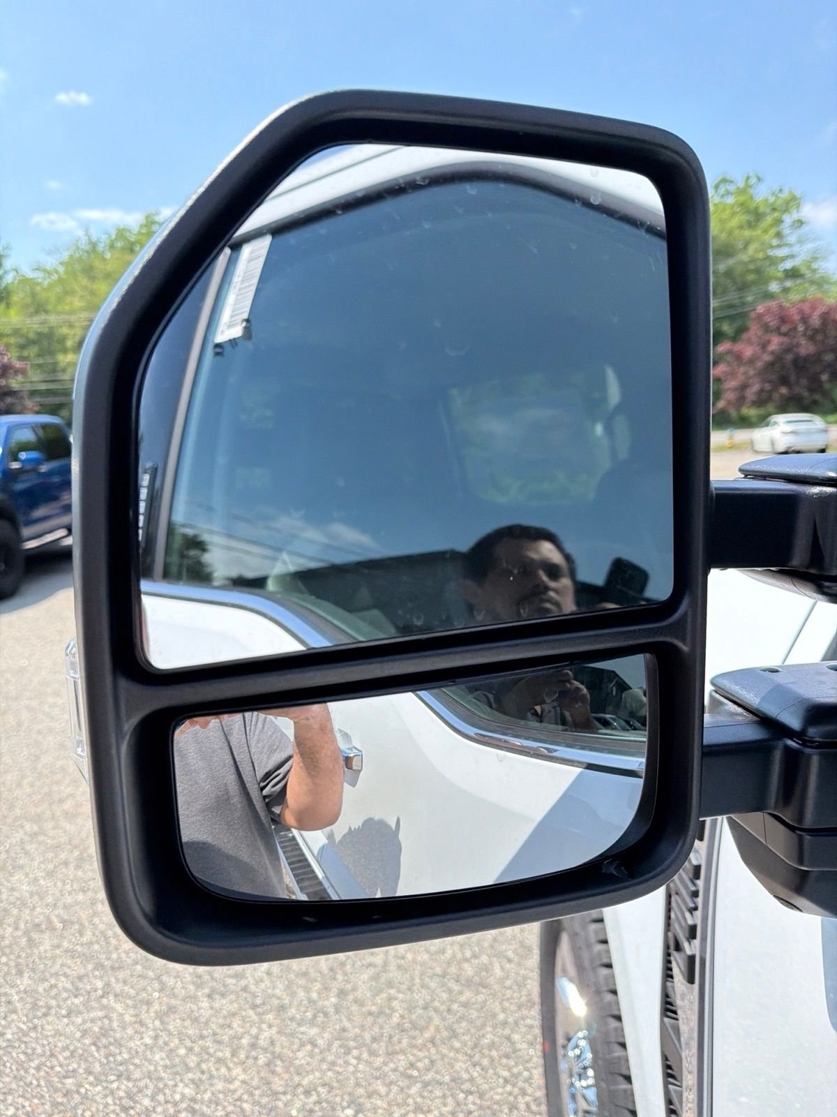New 2026 Oxford White Ford F-250® Lariat® image 13