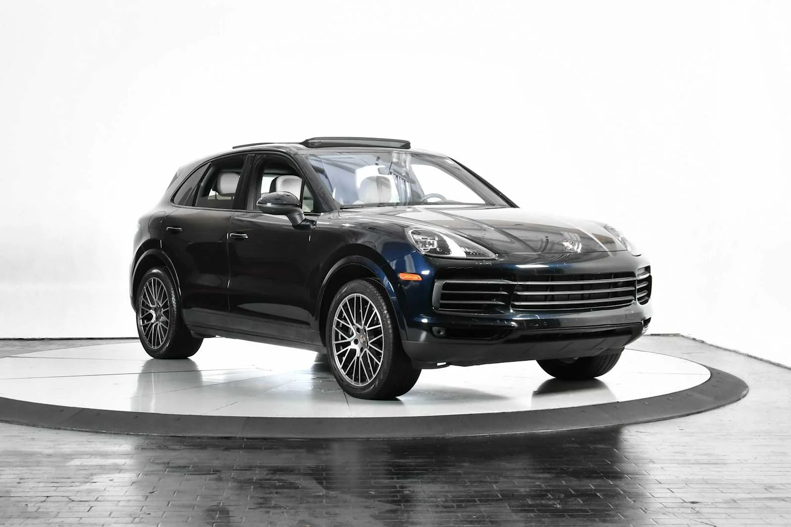 Used 2023 Black Porsche  image 8