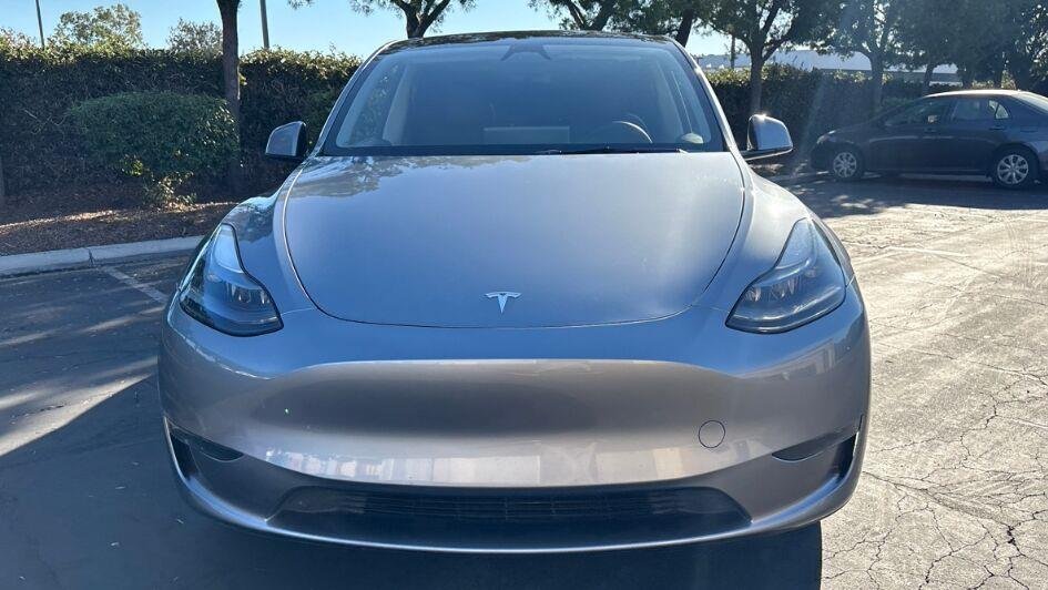 Used 2024 Stealth Grey Tesla Performance image 3