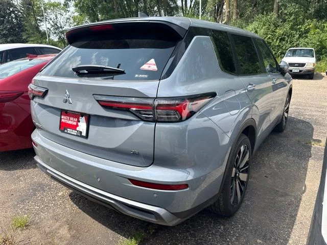Used 2026 Mitsubishi Outlander SE with VIN JA4J4VAB6TZ009639 for sale in White Bear Lake, Minnesota