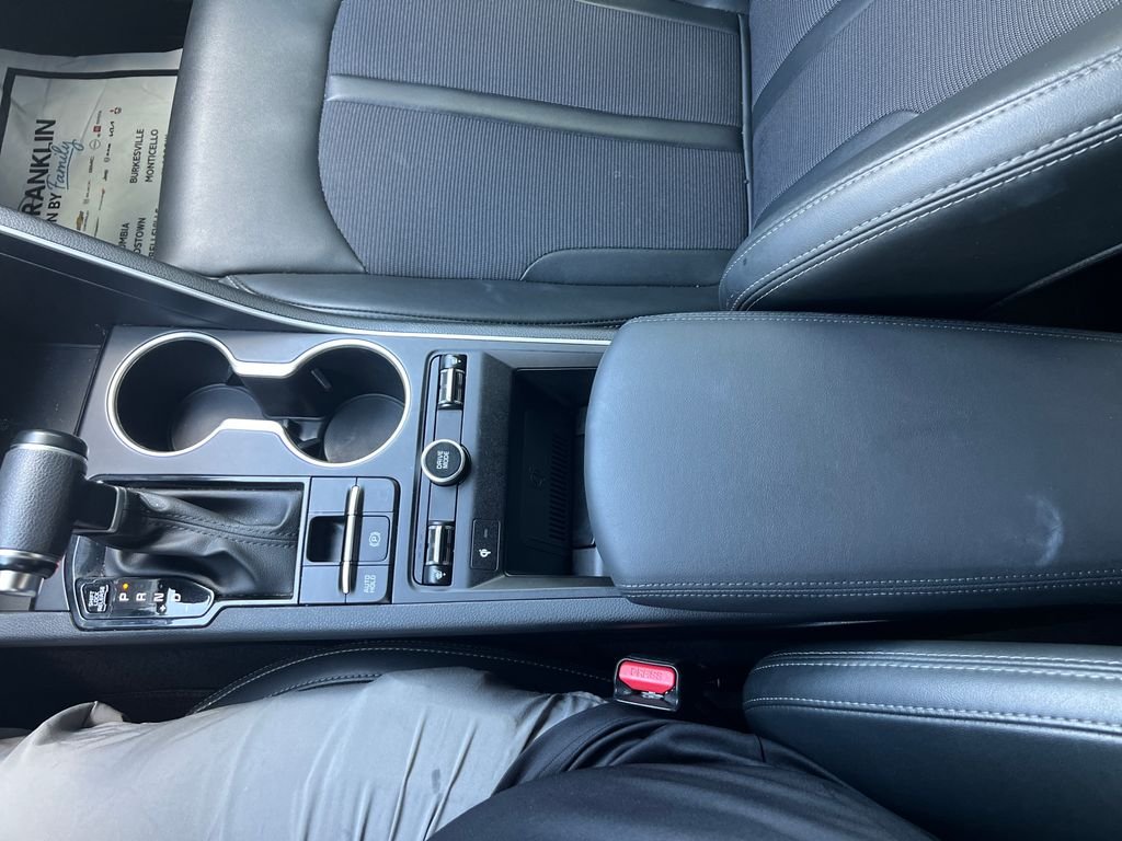 Used 2024 Gray Kia GT-Line image 21