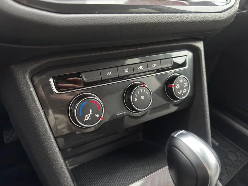 Used 2019 Gray Volkswagen 2.0T S image 20