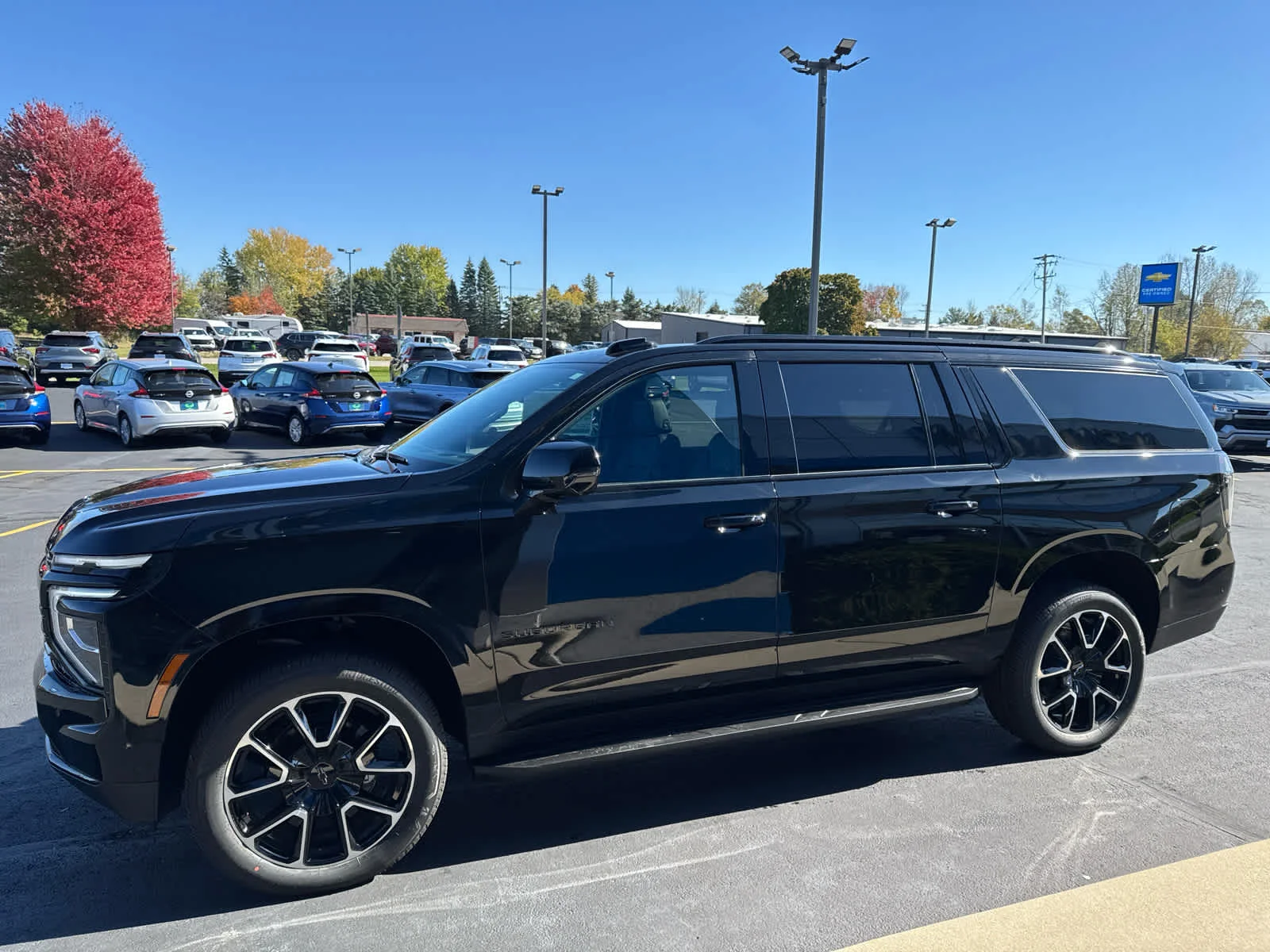 2027 Chevrolet Suburban RST - Photo 11