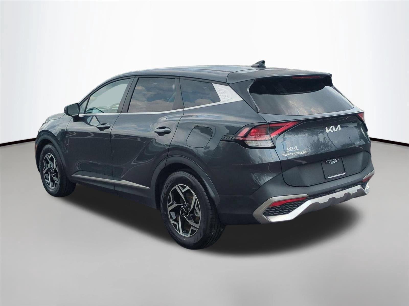 Used 2023 Gravity Gray Kia LX image 3