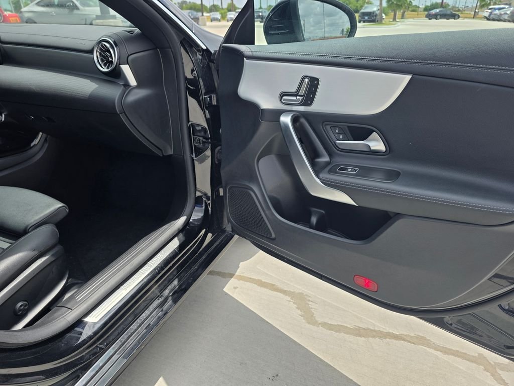 Used 2025 Black Mercedes-Benz CLA 250 image 17