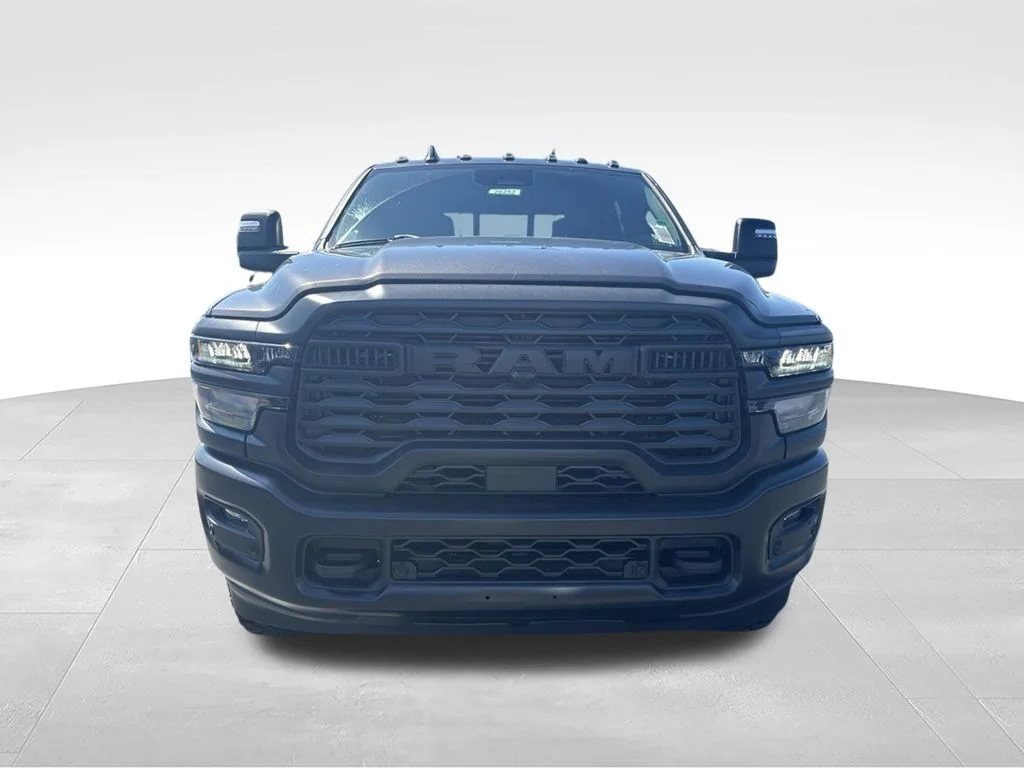 New 2026 Granite Crystal Metallic Clear-Coat Exterior Paint RAM Warlock image 8