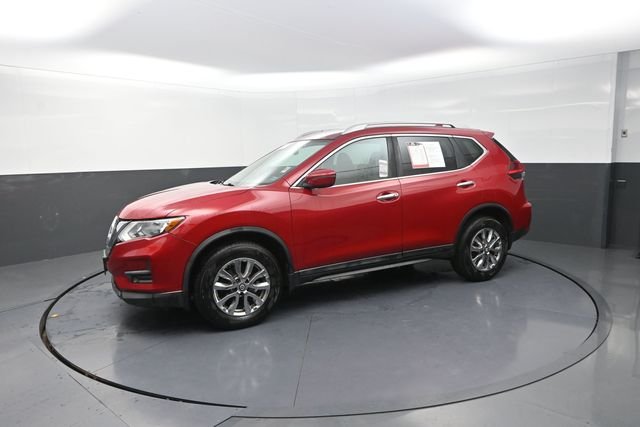 Used 2017 Red Nissan SV image 39