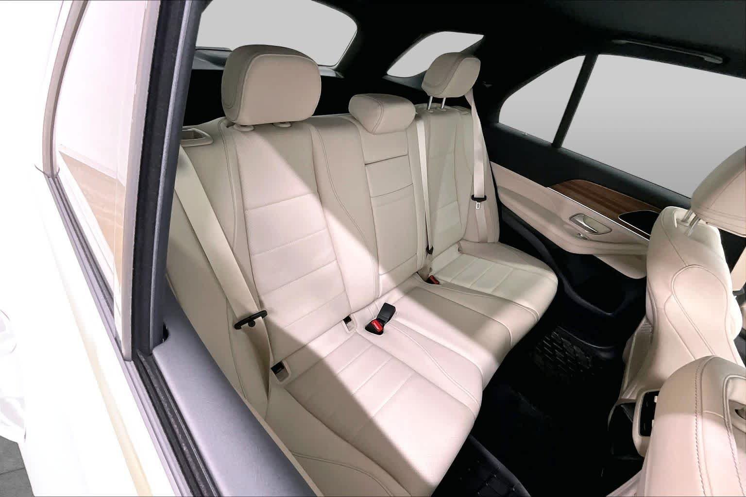 Certified Used 2025 Polar White Mercedes-Benz GLE 350 image 18