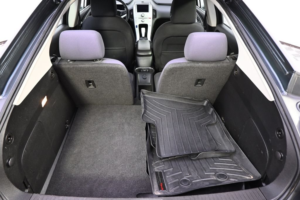 Used 2013 Cyber Gray Metallic Chevrolet Base image 19