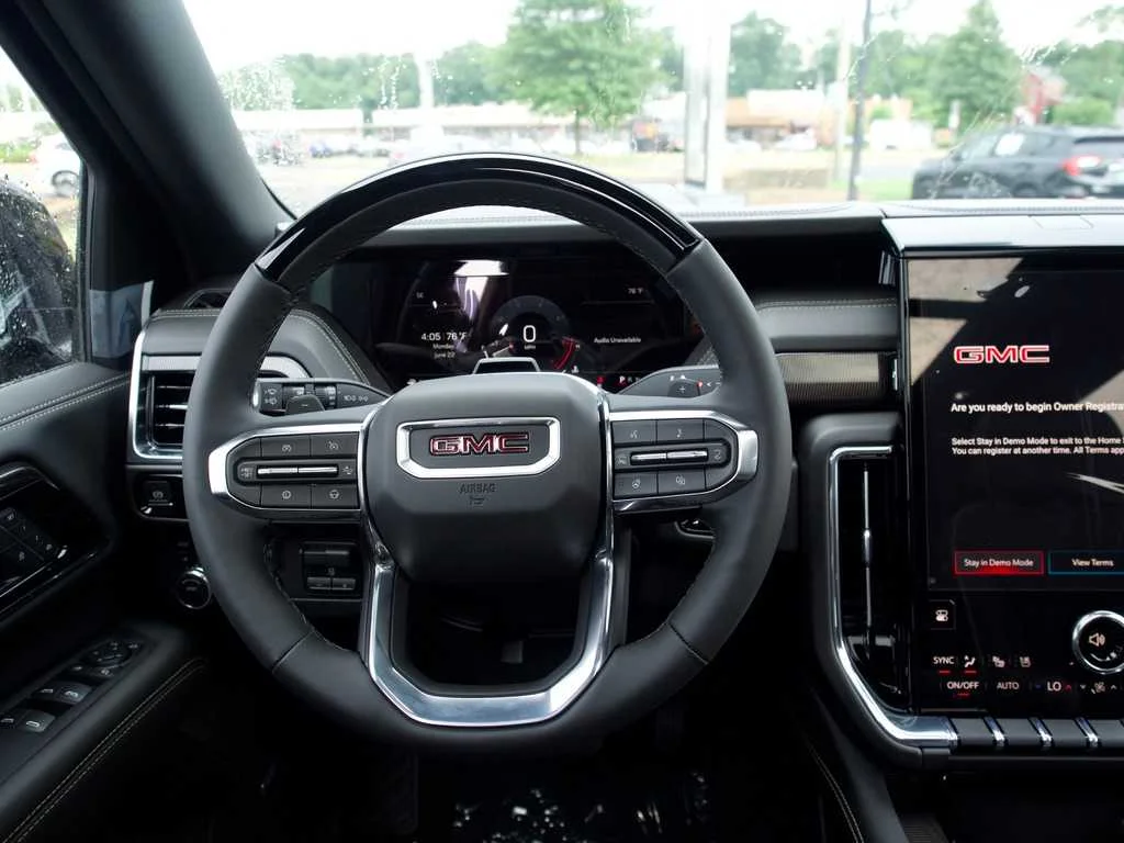 New 2026 Onyx Black GMC Elevation image 19