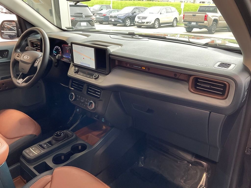 Used 2024 Black Ford Lariat image 19