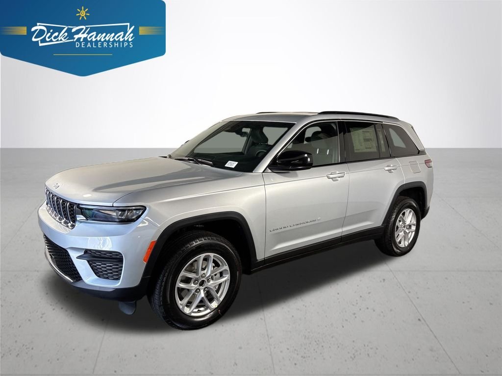 2026 Jeep Grand Cherokee Laredo 4x4's photo