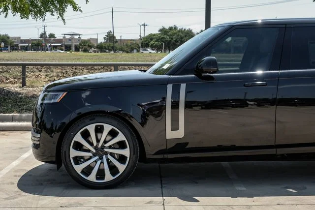 2026 Land Rover Range Rover SE - Photo 13