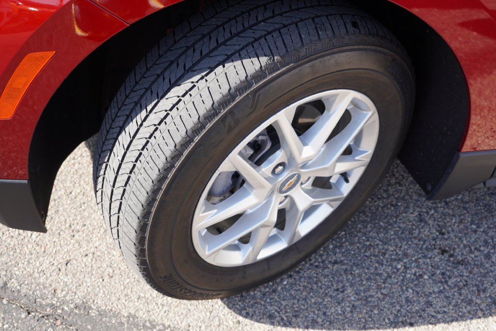 2024 Chevrolet Equinox LT - Photo 13