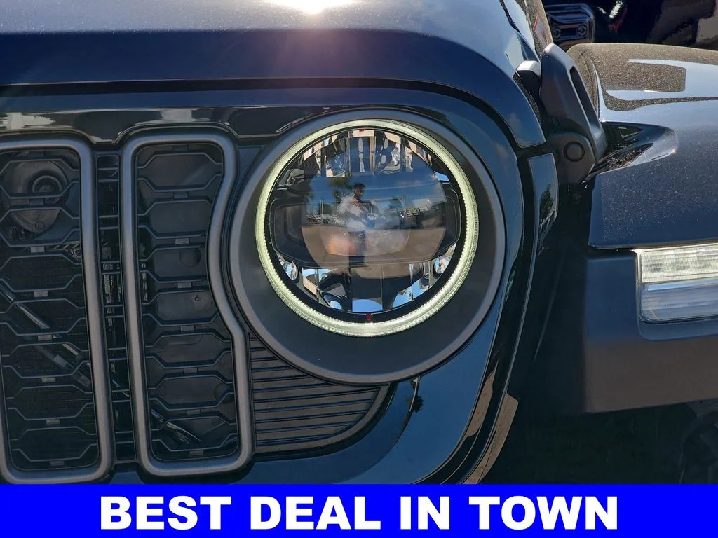 New 2026 Black Clear-Coat Exterior Paint Jeep Rubicon X image 17