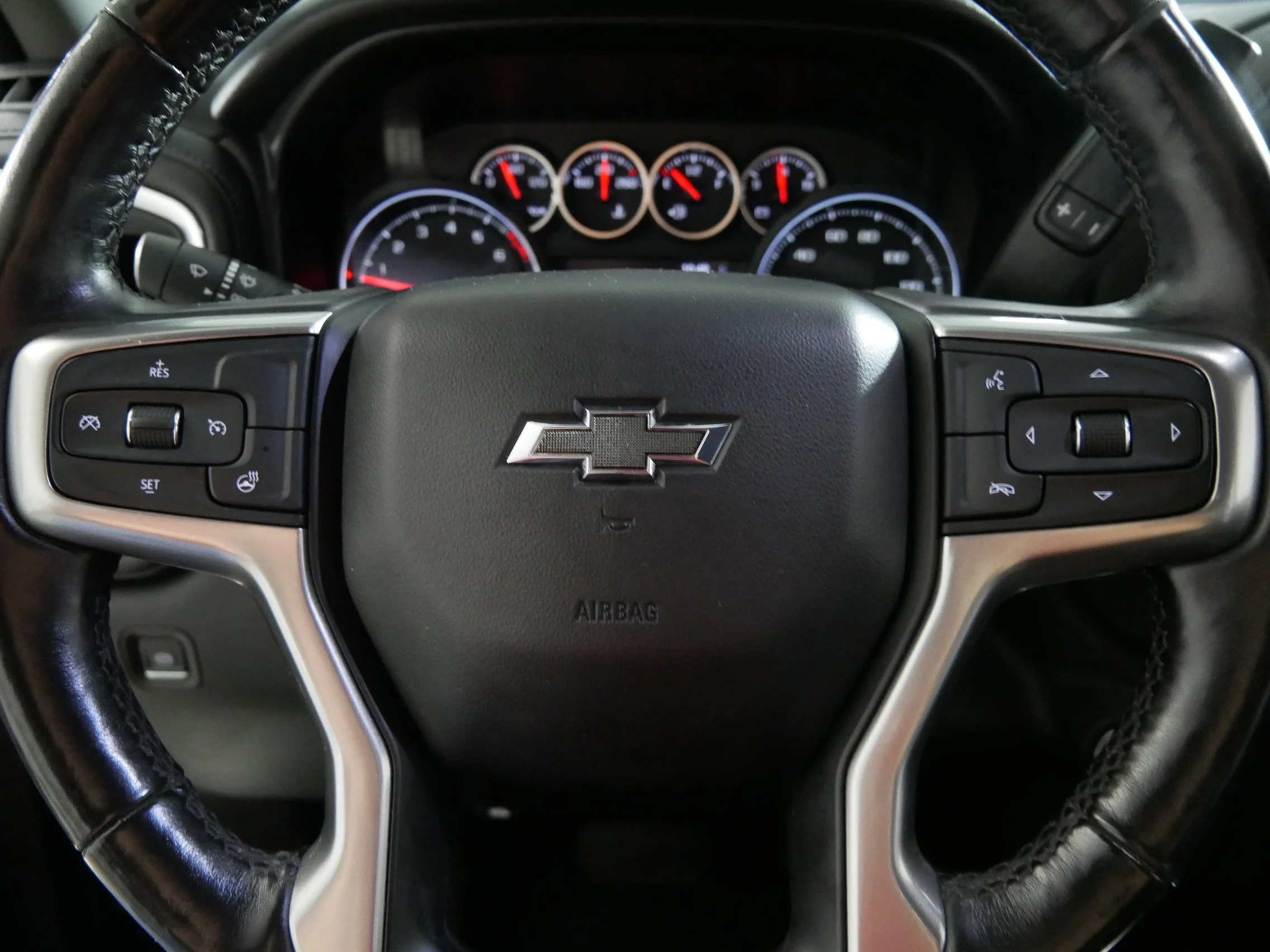 Used 2019 Shadow Gray Metallic Chevrolet LT Trail Boss image 25