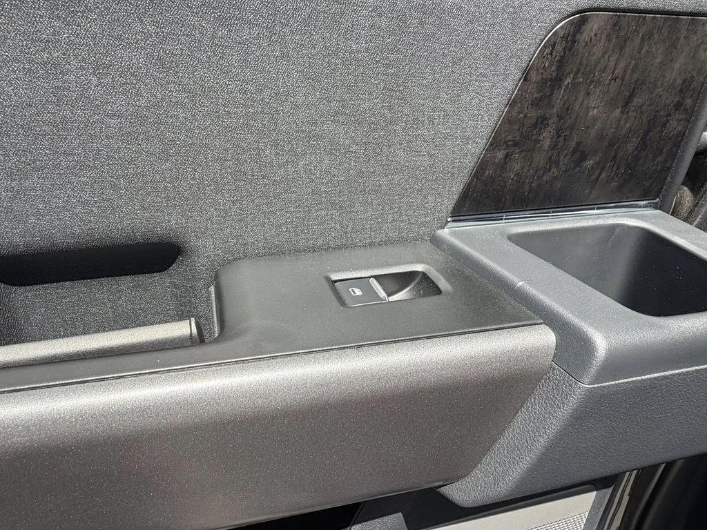 New 2026 Carbonized Gray Metallic Ford F-250® Lariat® image 21