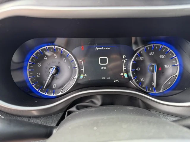 2026 Chrysler Pacifica Select - Photo 14