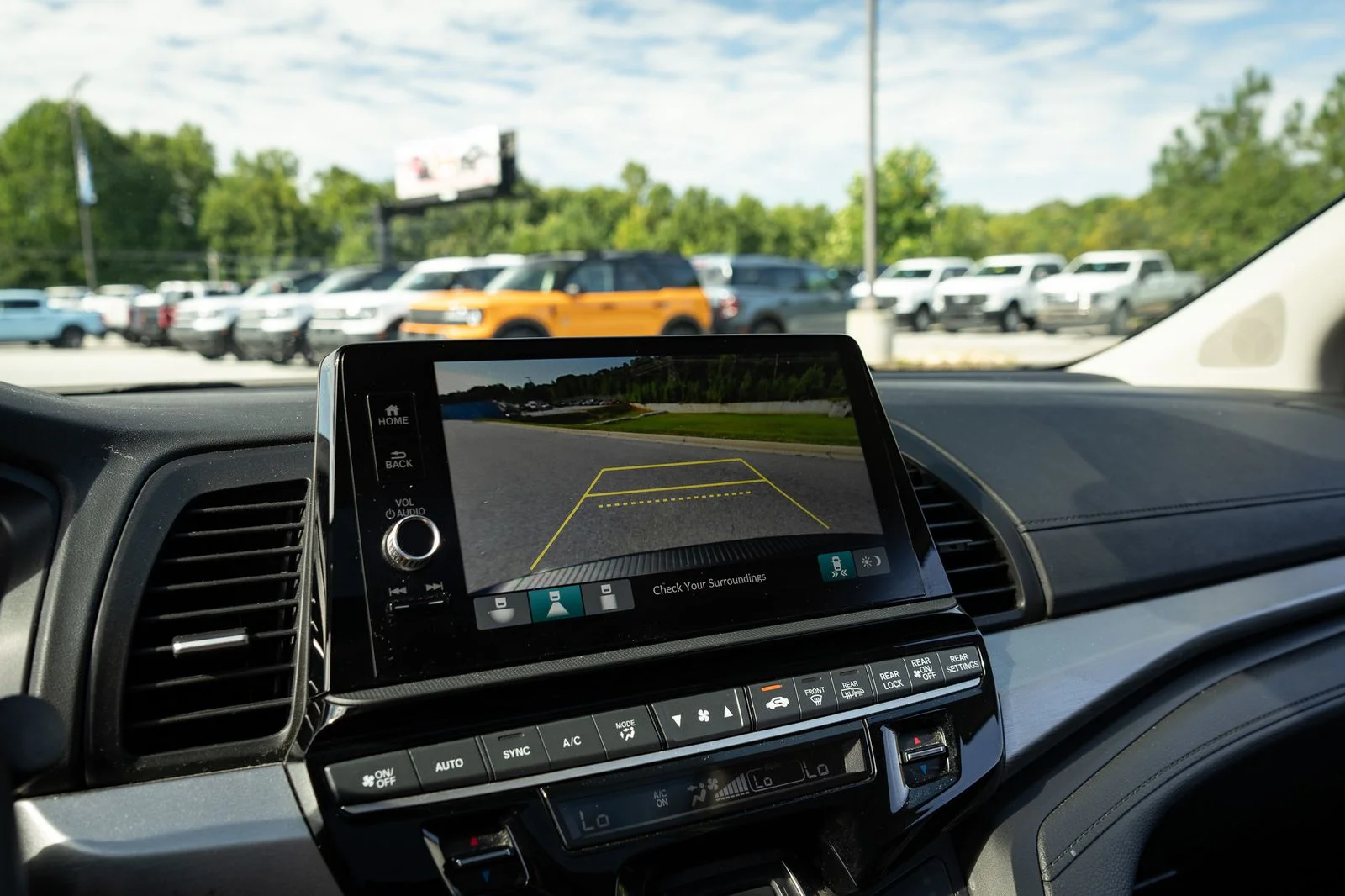 Used 2025 Black Honda EX-L image 25