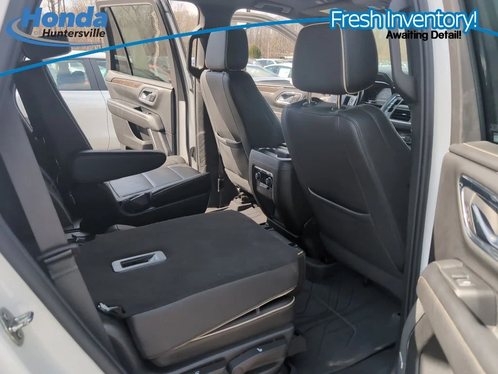 Used 2023 Summit White Chevrolet Premier image 18