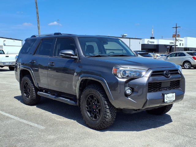 Used 2022 Gray Toyota SR5 Premium image 3