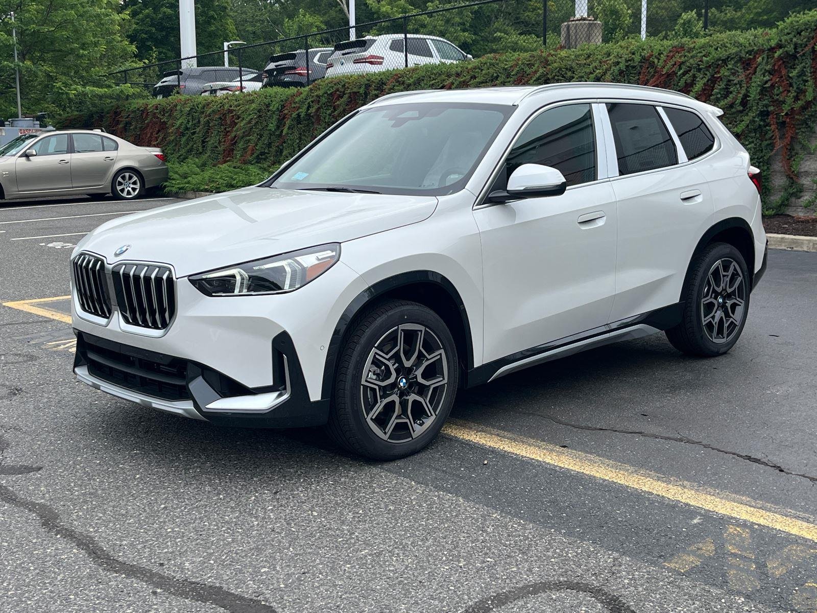 2025 Bmw X1 XDrive28i photo 3