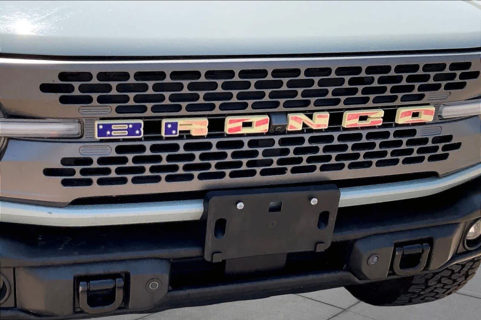 Used 2023 Cactus Gray Ford Badlands image 28