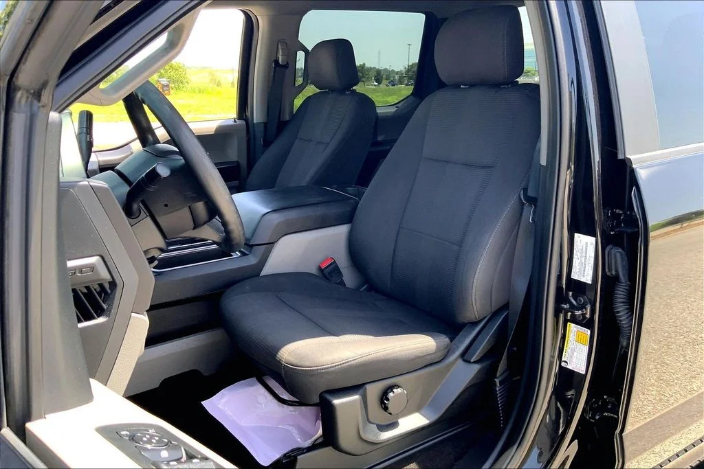 Used 2019 Black Ford XL image 22