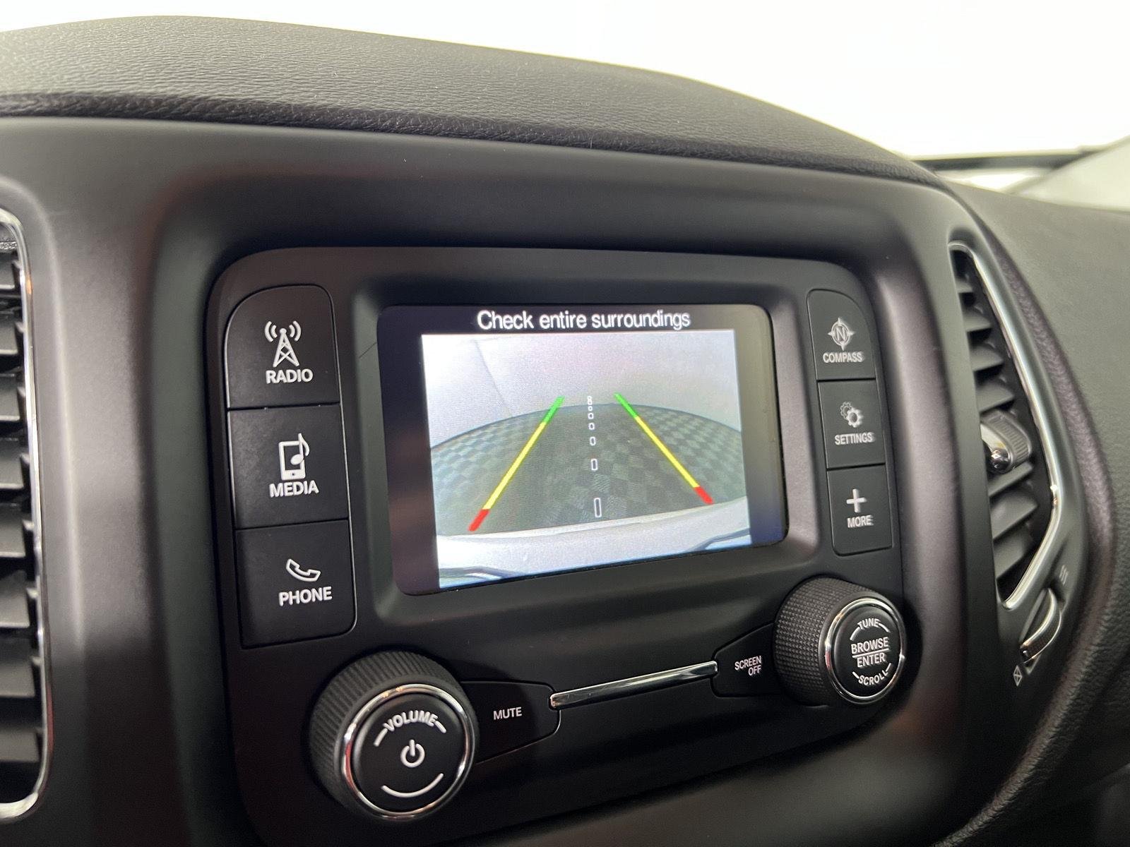Used 2018 White Clearcoat Jeep Latitude image 21