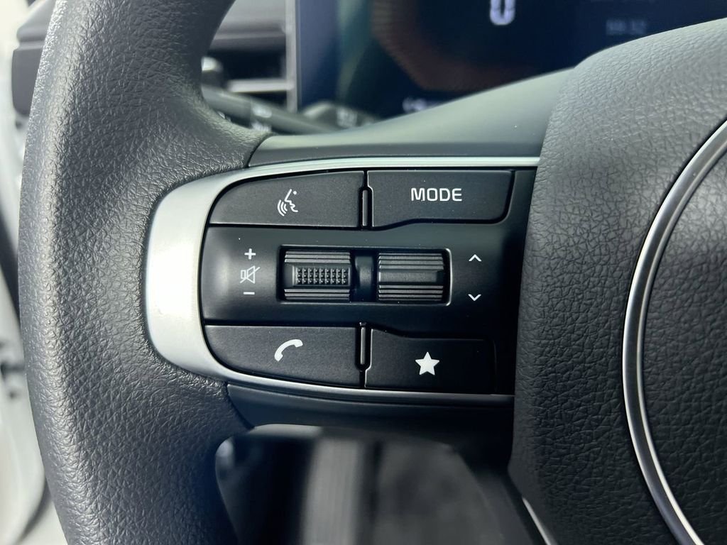 New 2026 Snow White Pearl Kia LXS FWD image 17