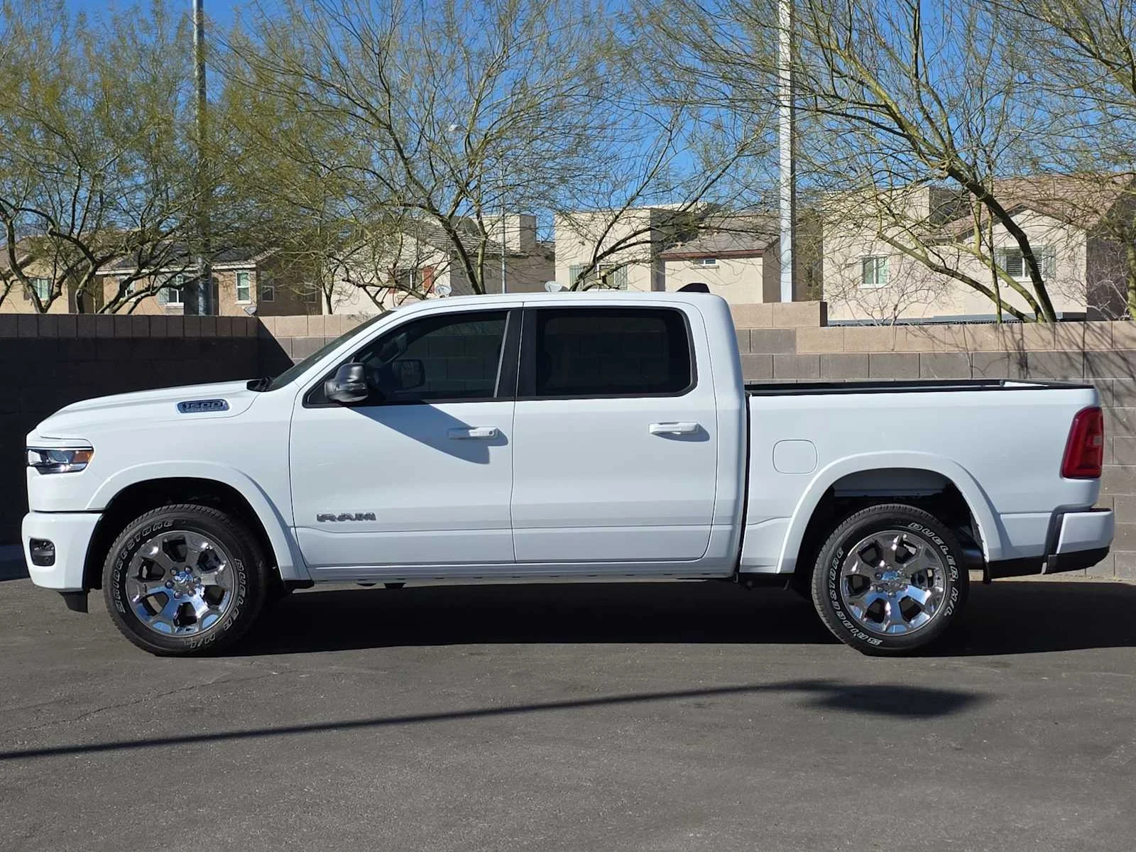 New 2026 Bright White Clear-Coat Exterior Paint RAM Big Horn image 5