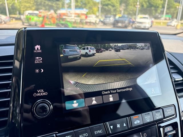 Used 2024  Honda EX-L image 22