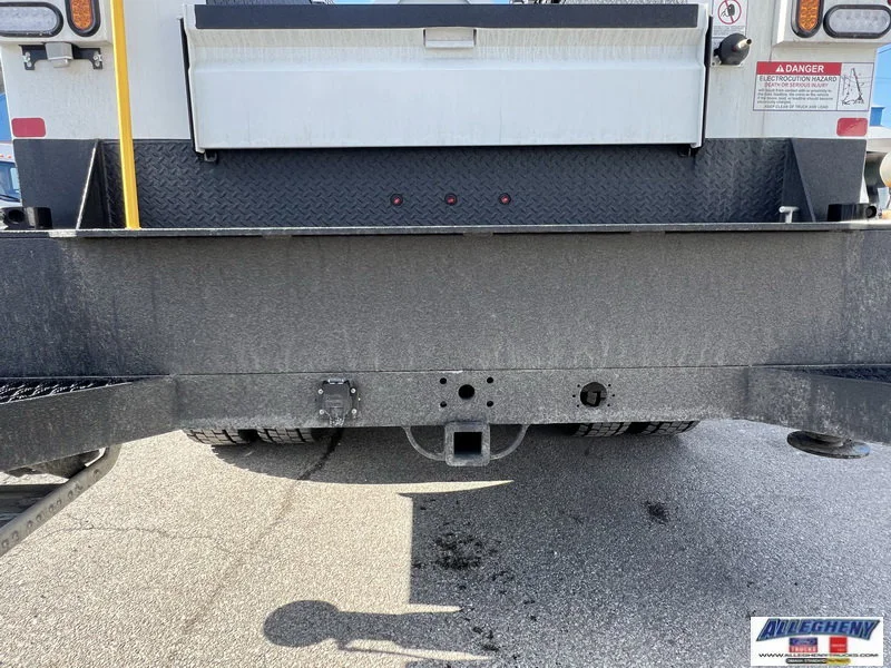 New 2025 White Peterbilt  image 14