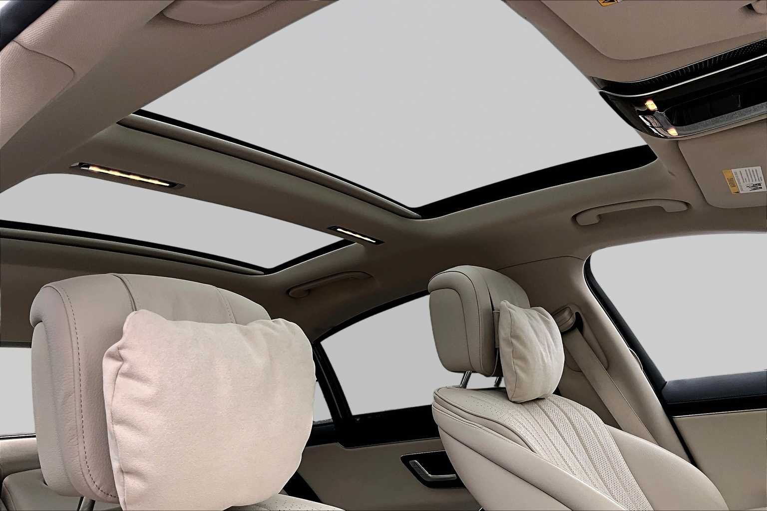 Used 2023 MANUFAKTUR Diamond White Mercedes-Benz S 500 image 14