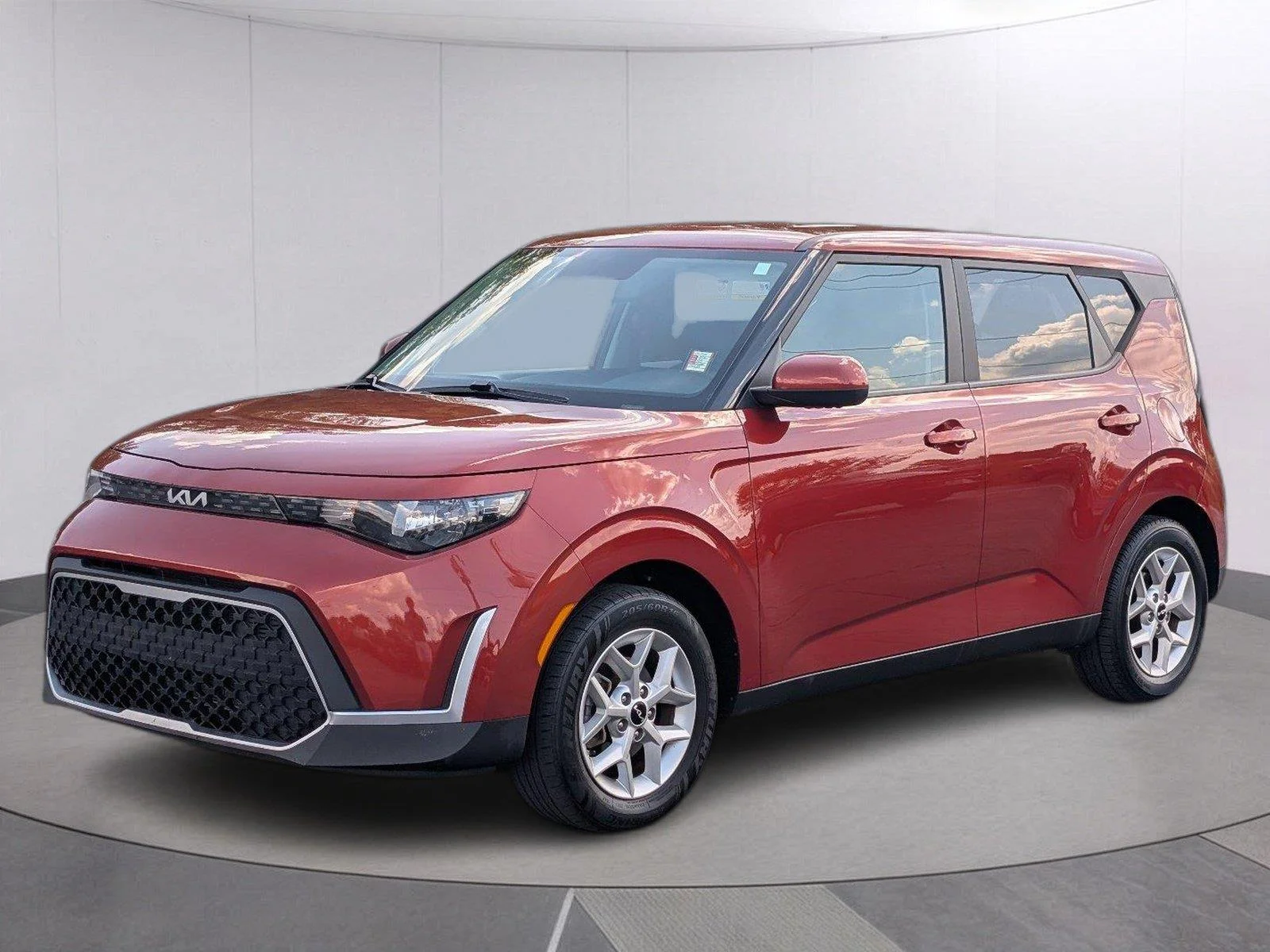 Used 2024 Mars Orange Kia LX image 1