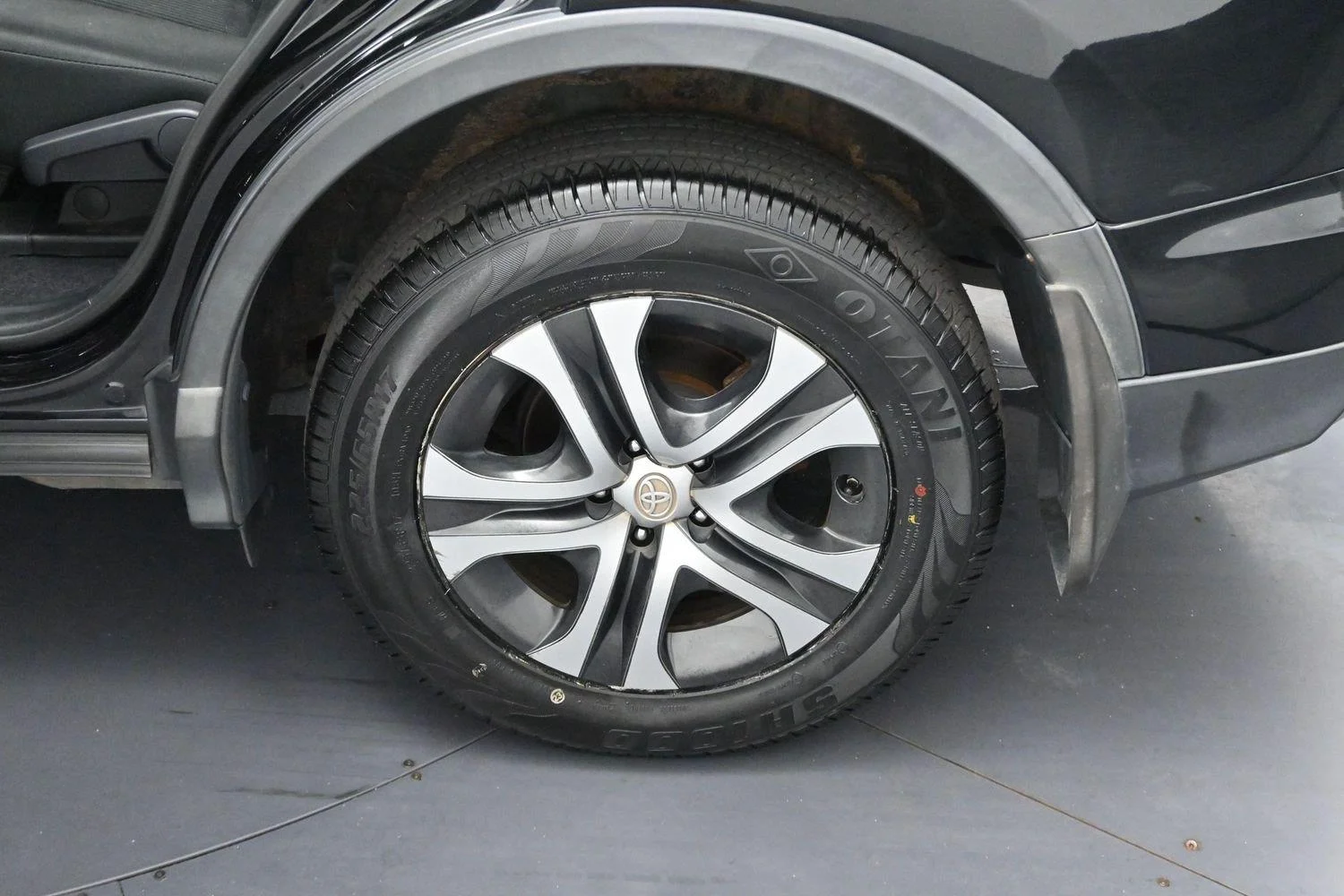 Used 2018 Black Toyota LE image 27