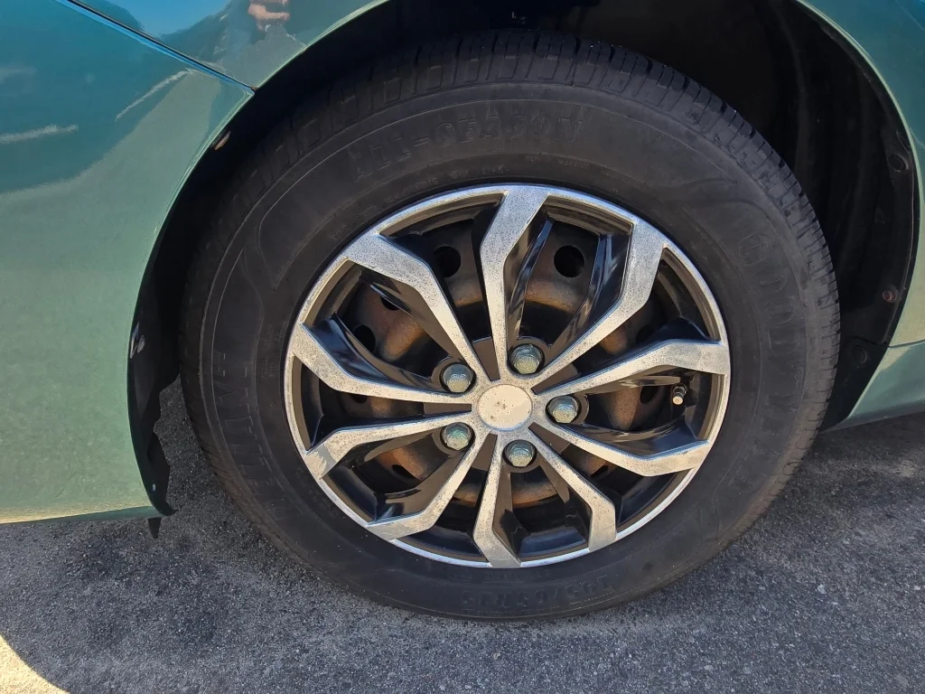 Used 2009 Capri Sea Metallic Toyota LE image 9