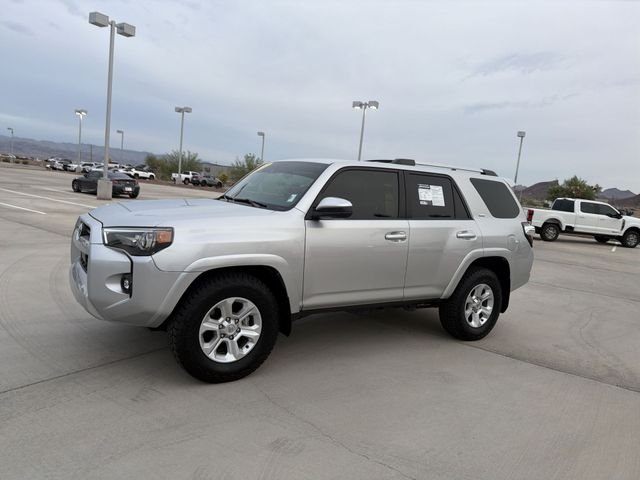 Used 2022 Silver Toyota SR5 image 8