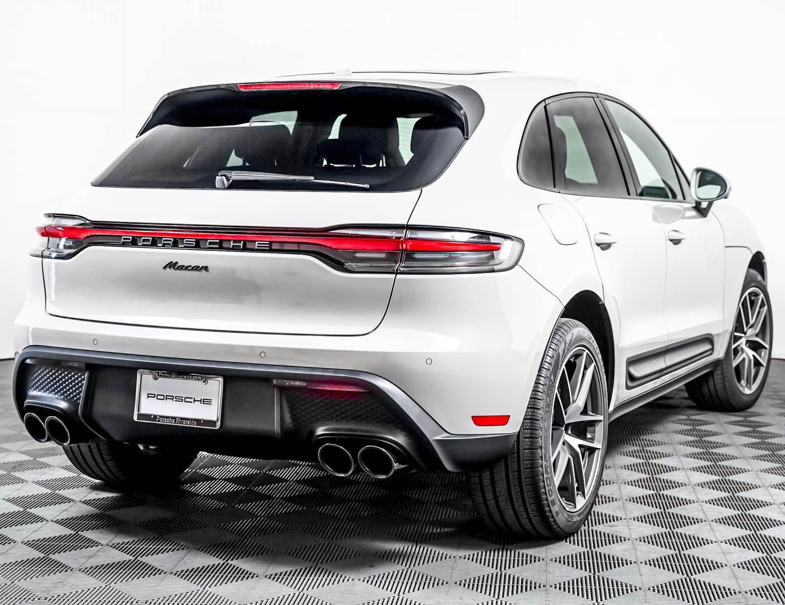 Certified Used 2026 CHALK Porsche  image 10