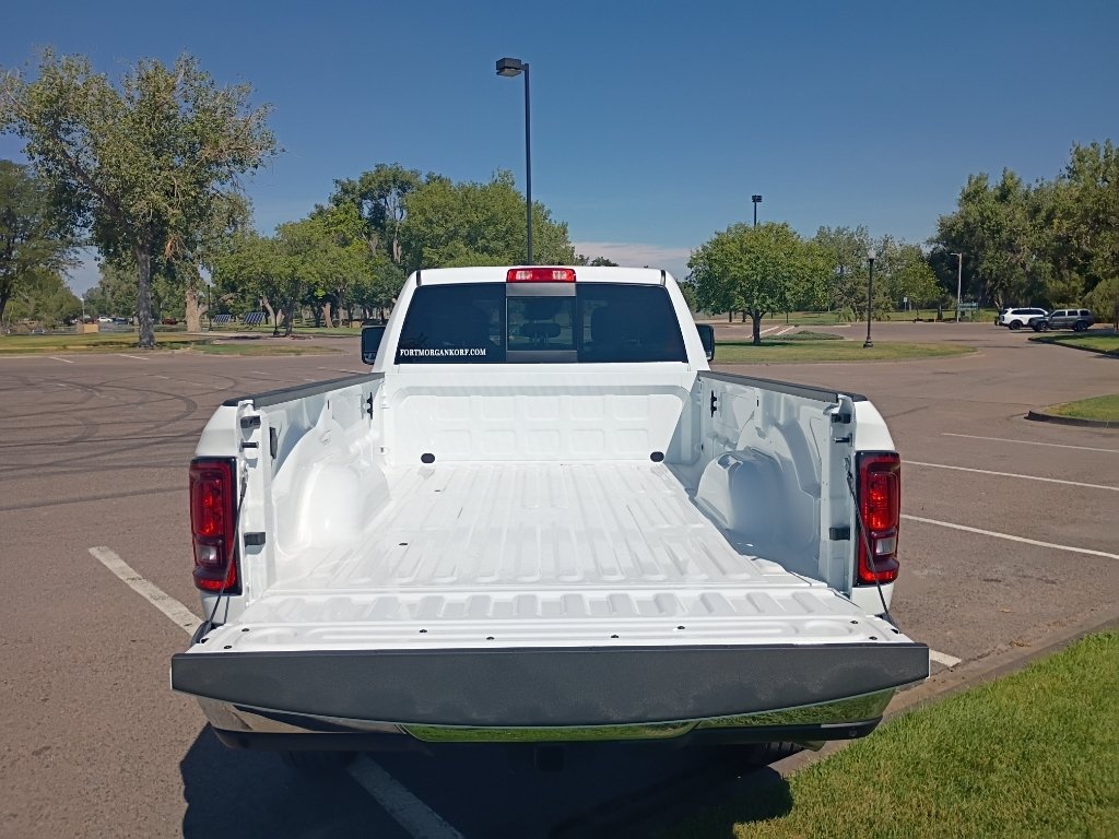 New 2026 Bright White Clear-Coat Exterior Paint RAM Tradesman image 15