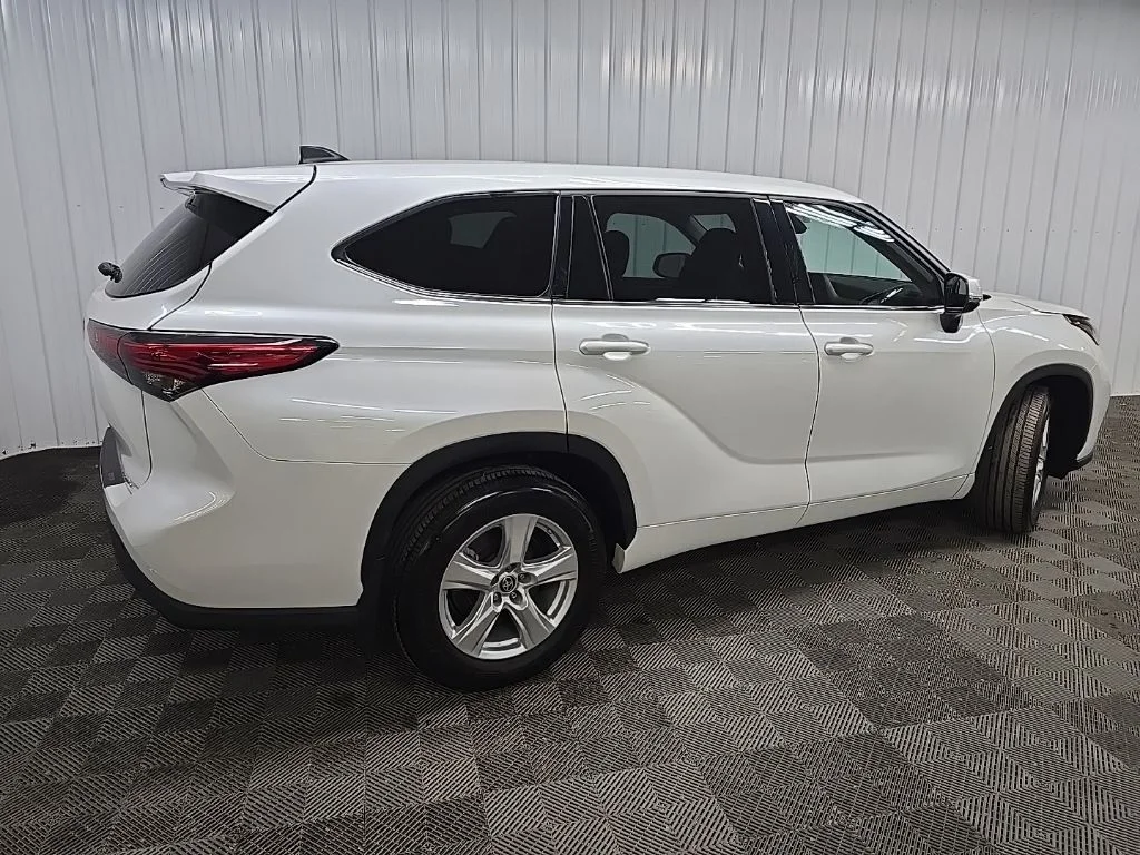 Used 2022 Beige Toyota LE image 3