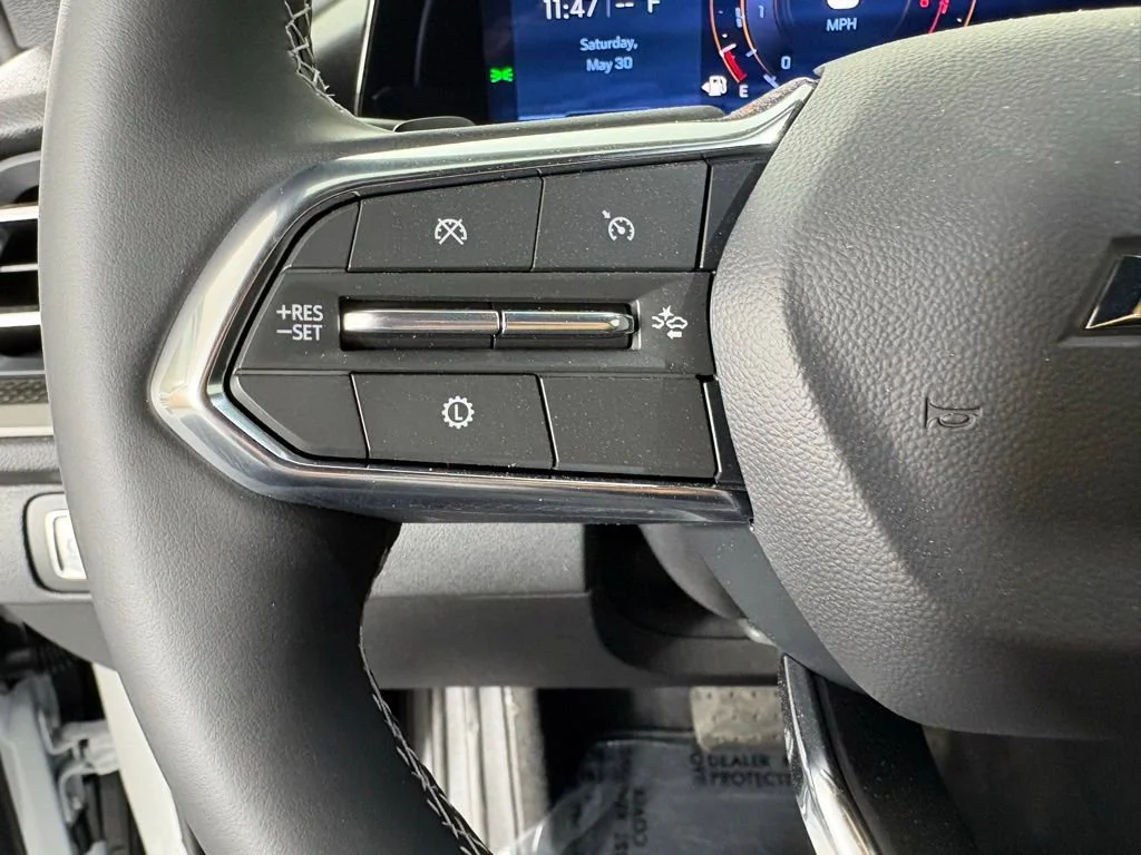 New 2026 Summit White Chevrolet LT image 27