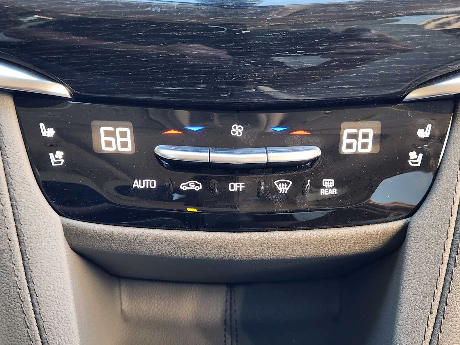 2025 Cadillac XT6 Premium Luxury - Photo 14