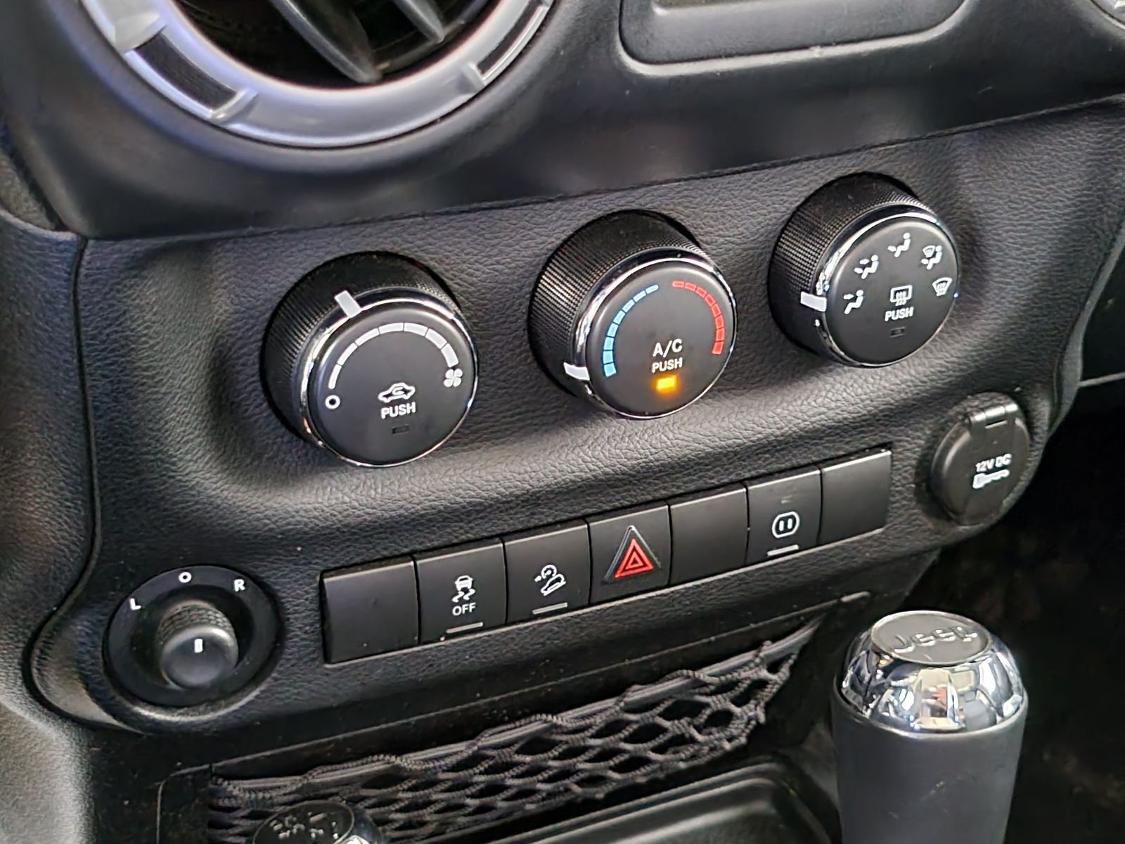 Used 2012 White Jeep Unlimited Sahara image 15