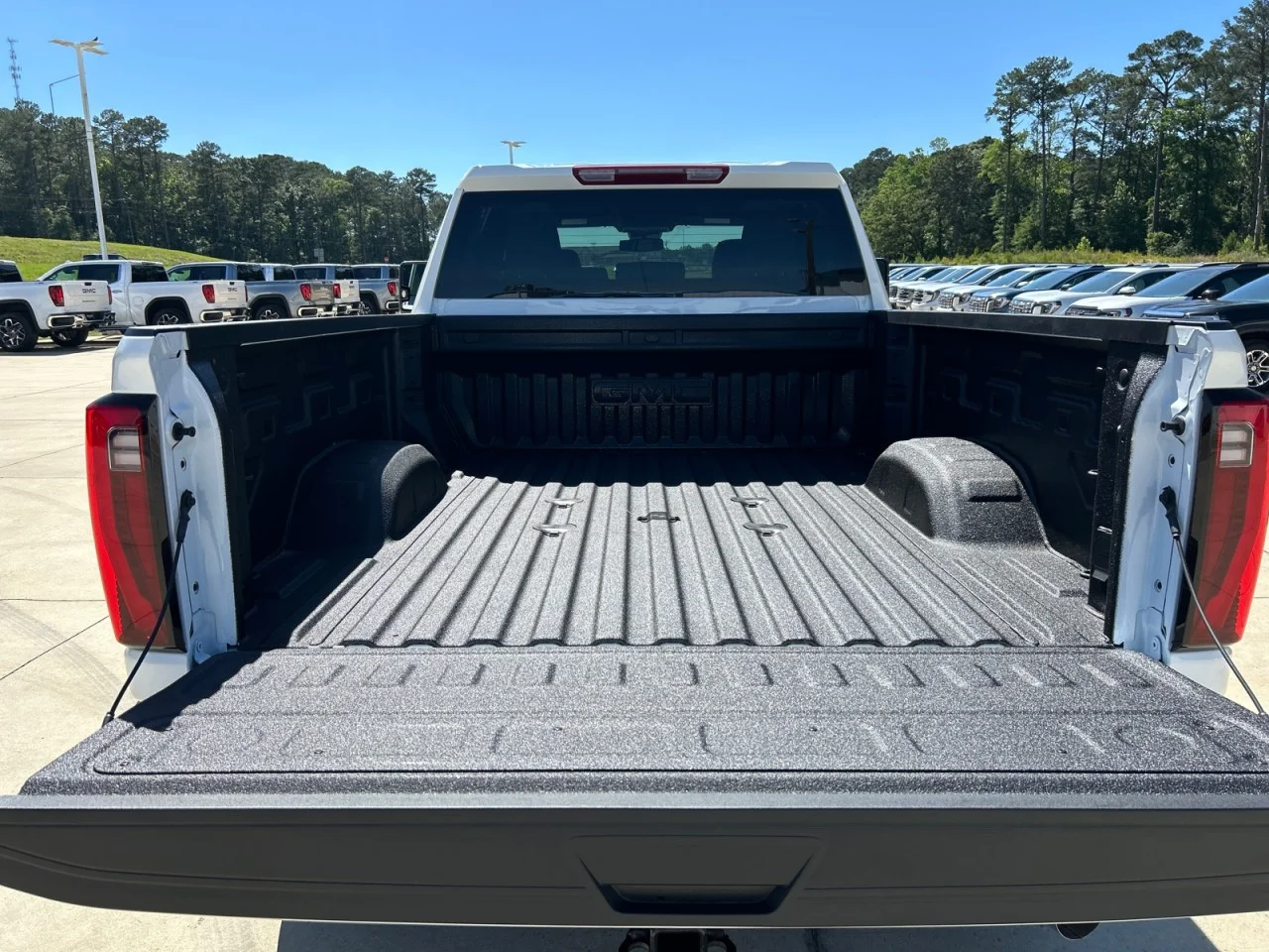 New 2026 Summit White GMC SLT image 7