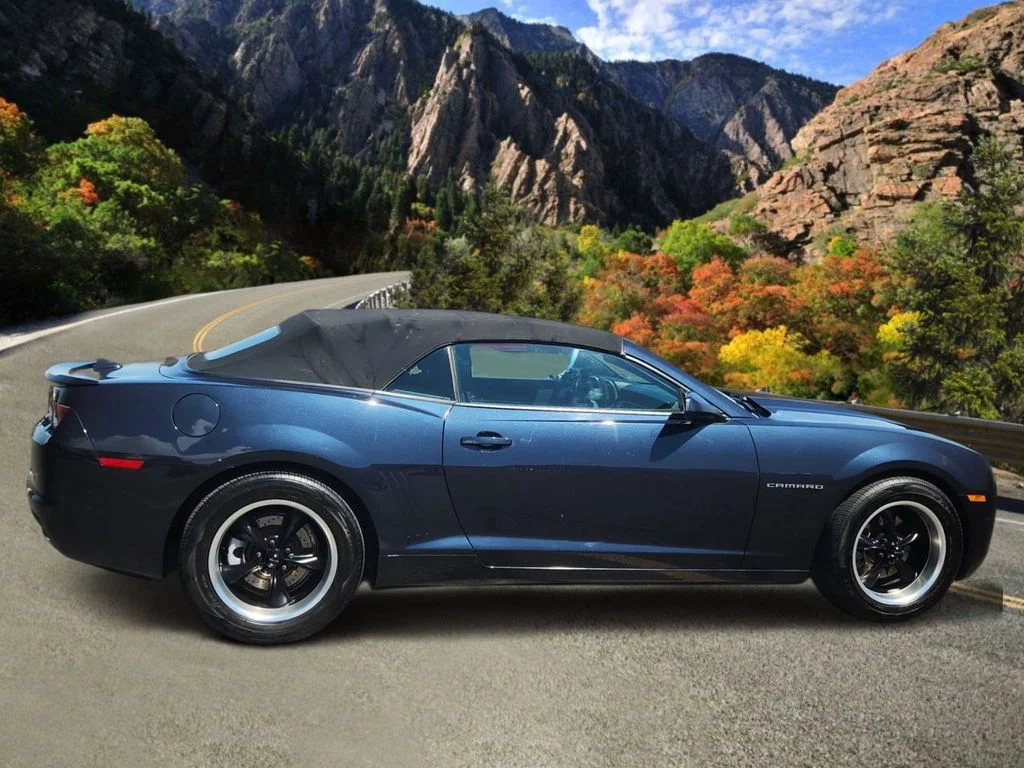 Used 2013 Blue Chevrolet 1LT image 2
