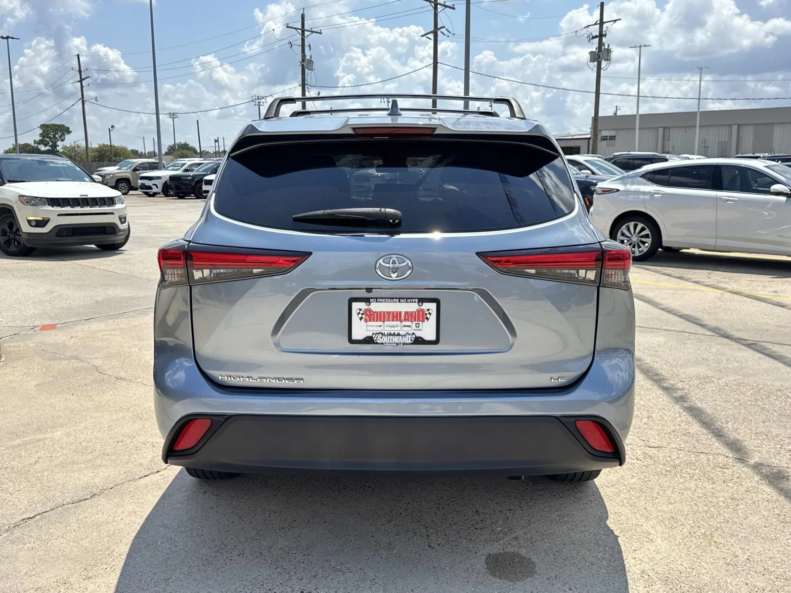 Used 2021 Moon Dust Toyota L image 6